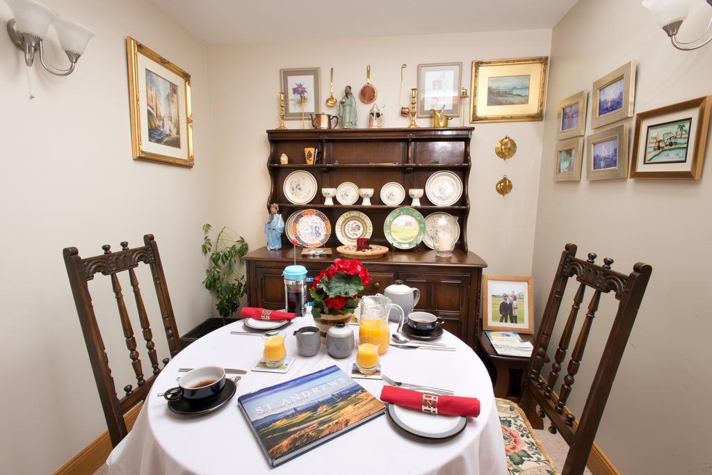 セント・アンドルーズ Braeside House Bed & Breakfast エクステリア 写真