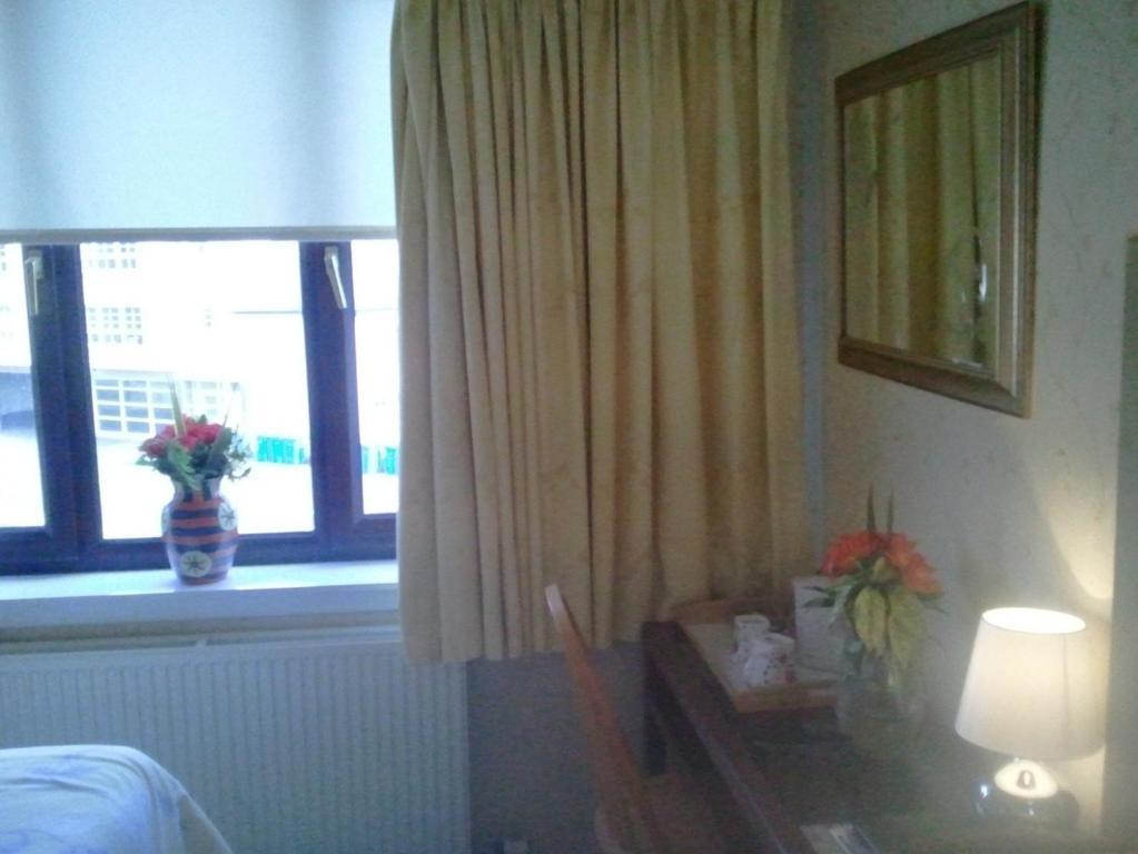 セント・アンドルーズ Braeside House Bed & Breakfast エクステリア 写真