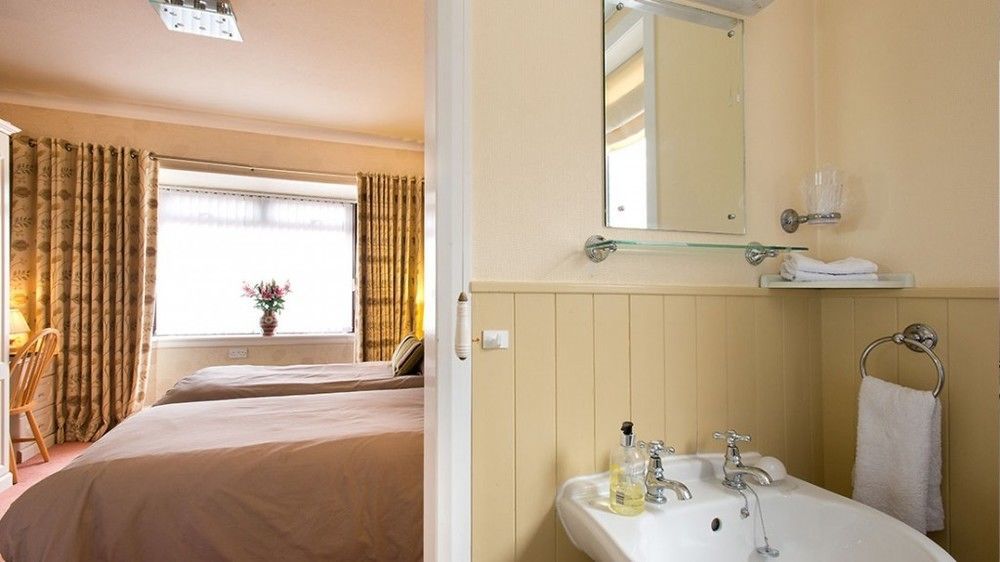 セント・アンドルーズ Braeside House Bed & Breakfast エクステリア 写真